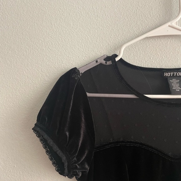 Black dress - Picture 4 of 4